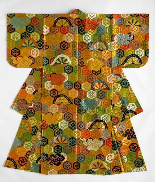 Atsuita Karaori(厚板唐織）