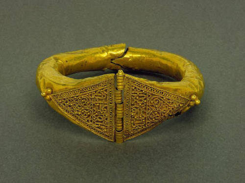 Bracelet